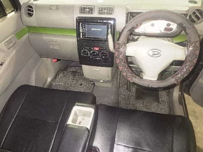 Daihatsu MOVE CONTE