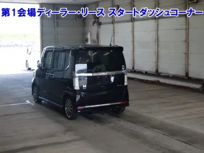 Honda N BOX