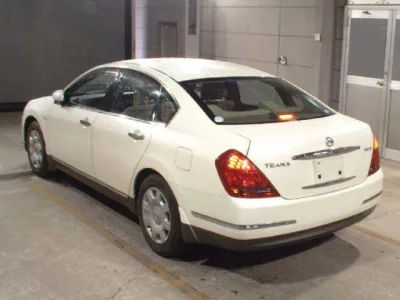 Nissan TEANA