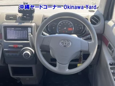 Toyota PIXIS SPACE