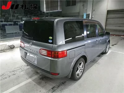 Nissan LAFESTA
