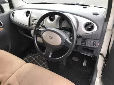 Daihatsu MOVE LATTE