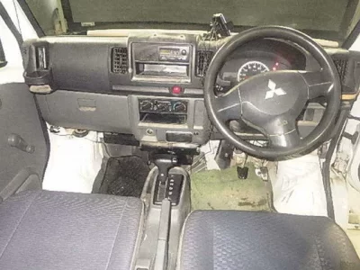 Mitsubishi MINICAB VAN