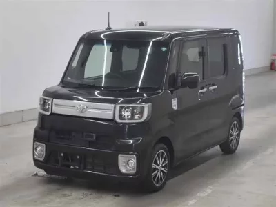Toyota PIXIS MEGA