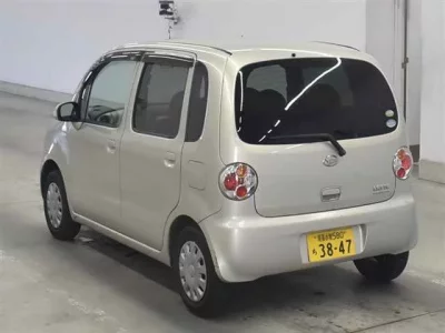 Daihatsu MOVE LATTE