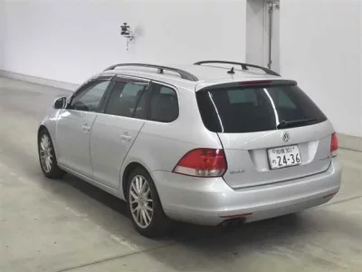 Volkswagen GOLF VARIANT