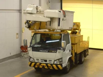 Isuzu ELF
