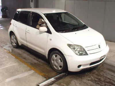 Toyota IST