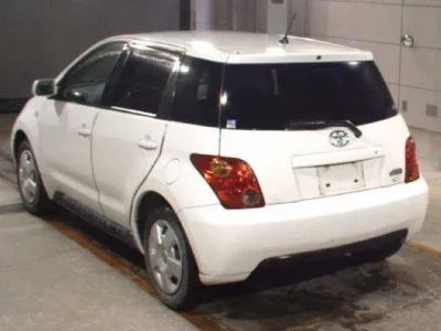 Toyota IST