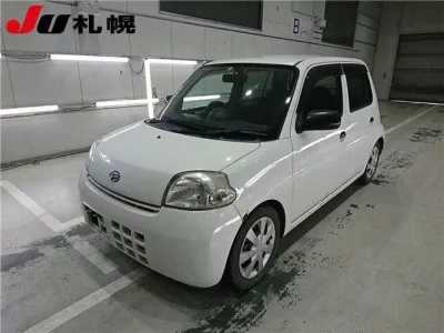 Daihatsu Esse