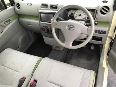 Toyota PIXIS SPACE