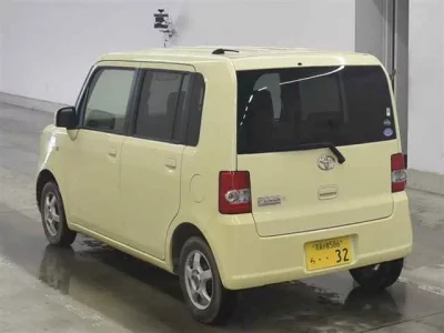 Toyota PIXIS SPACE