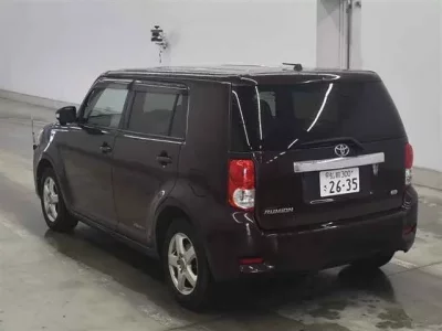 Toyota COROLLA RUMION