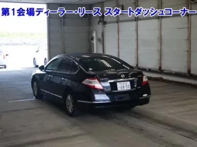 Nissan TEANA
