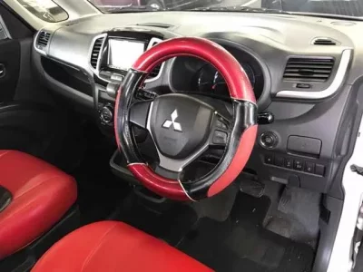 Mitsubishi DELICA D2