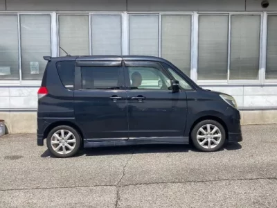 Mitsubishi DELICA D2