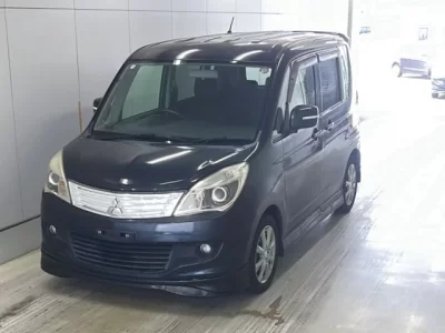 Mitsubishi DELICA D2