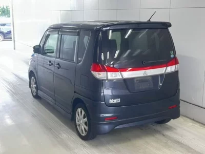 Mitsubishi DELICA D2