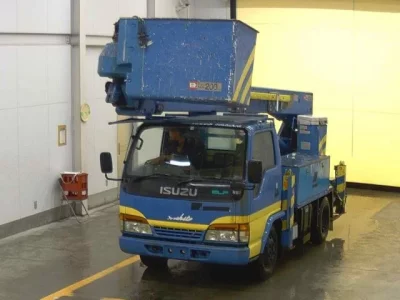 Isuzu ELF