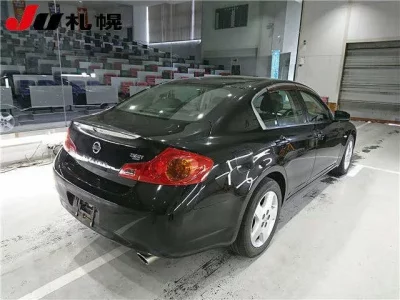 Nissan SKYLINE