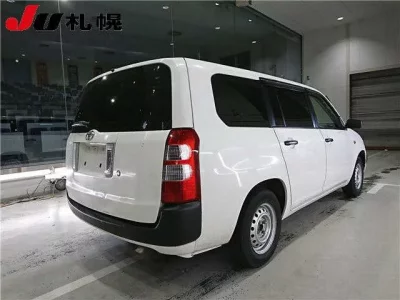 Toyota SUCCEED