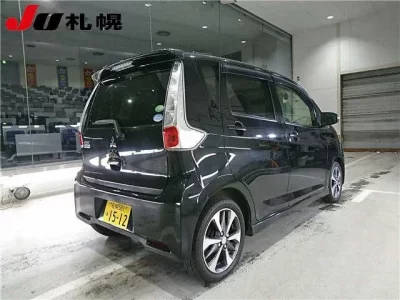 Mitsubishi EK CUSTOM