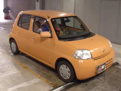 Daihatsu Esse