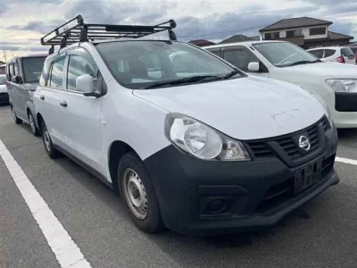 Nissan AD