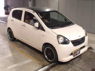Daihatsu MIRA E S