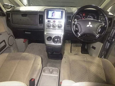 Mitsubishi DELICA D5