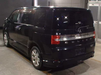 Mitsubishi DELICA D5