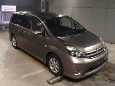 Toyota ISIS