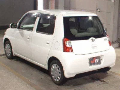 Daihatsu Esse