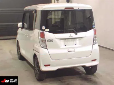 Mitsubishi EK SPACE