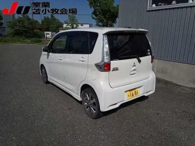Mitsubishi EK CUSTOM