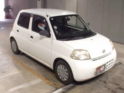 Daihatsu Esse