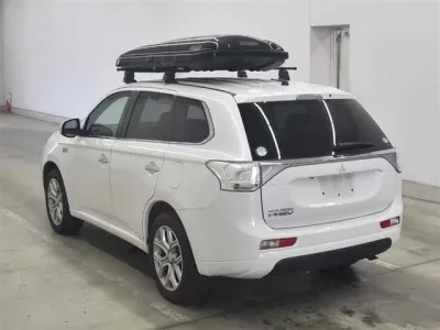 Mitsubishi OUTLANDER PHEV
