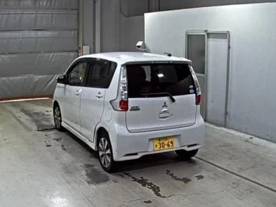 Mitsubishi EK CUSTOM