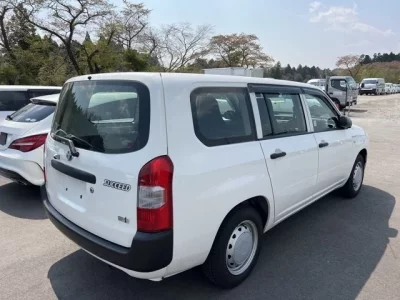 Toyota SUCCEED