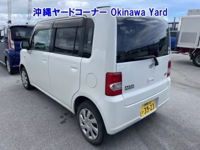 Toyota PIXIS SPACE