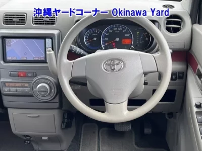 Toyota PIXIS SPACE