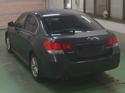 Subaru LEGACY B4