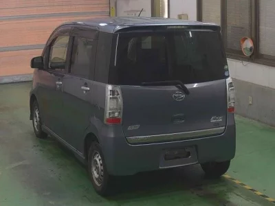 Daihatsu TANTO EXE