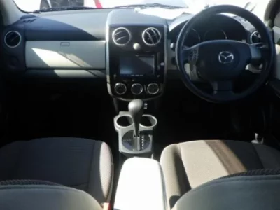 Mazda VERISA