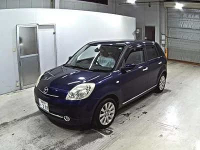 Mazda VERISA