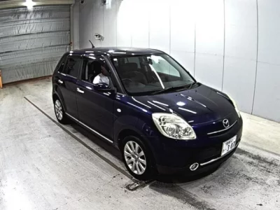 Mazda VERISA