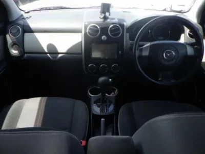 Mazda VERISA