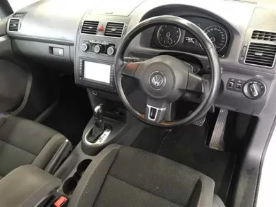 Volkswagen GOLF TOURAN