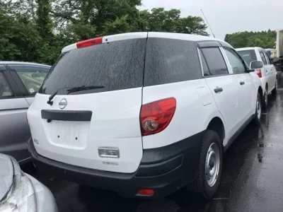 Nissan AD