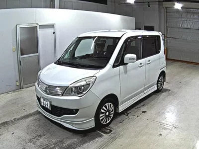 Mitsubishi DELICA D2
